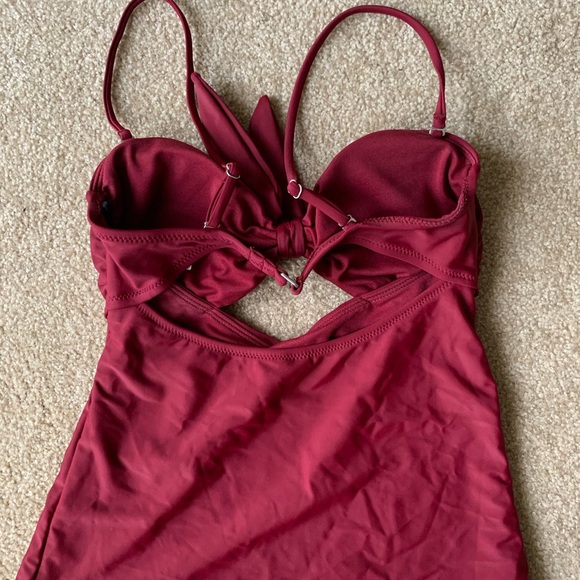 🎉HOST PICK🎉‼️NWOT‼️Old navy tankini top - Picture 3 of 3